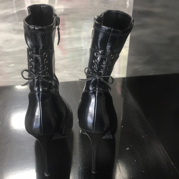 Guess high heel boots - Picture 3 of 4